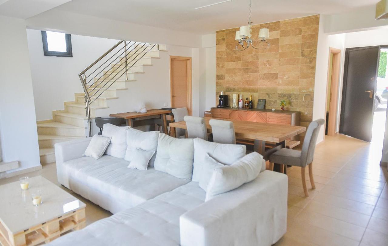 קריופיגי Villa Danai מראה חיצוני תמונה