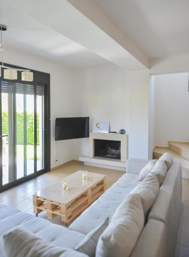 קריופיגי Villa Danai מראה חיצוני תמונה